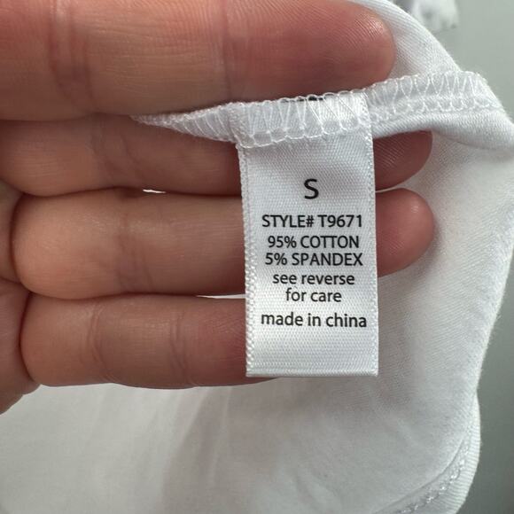 Active Basic white v neck top - Picture 3 of 5